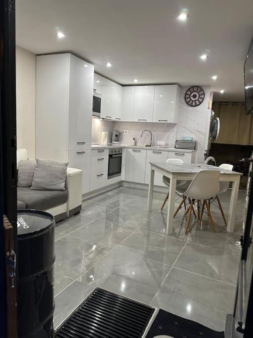 Equipe Au Coeur Du Village Apartment Fayence